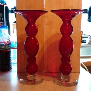 Red ruby vases